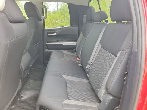 Used 2015 Toyota Tundra SR5 AWD/4WD image 16