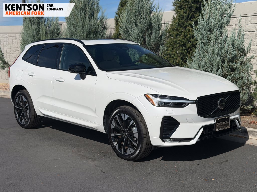 Used 2026 Volvo XC60 B5 Plus AWD/4WD image 10