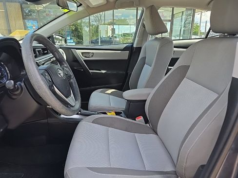 Used 2017 Toyota Corolla LE w/ Carpet Mat Package (TMS) FWD image 26