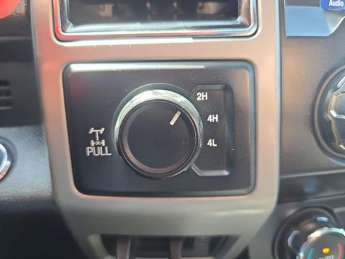 Used 2021 Ford F250 Lariat w/ Lariat Ultimate Package AWD/4WD image 29