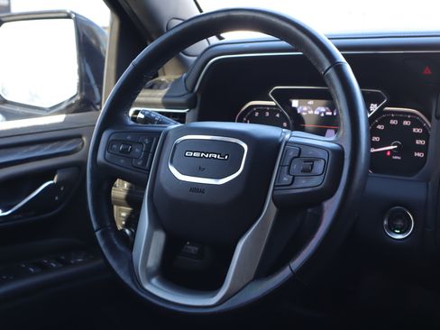 Used 2021 GMC Yukon Denali w/ Denali Ultimate Package image 19