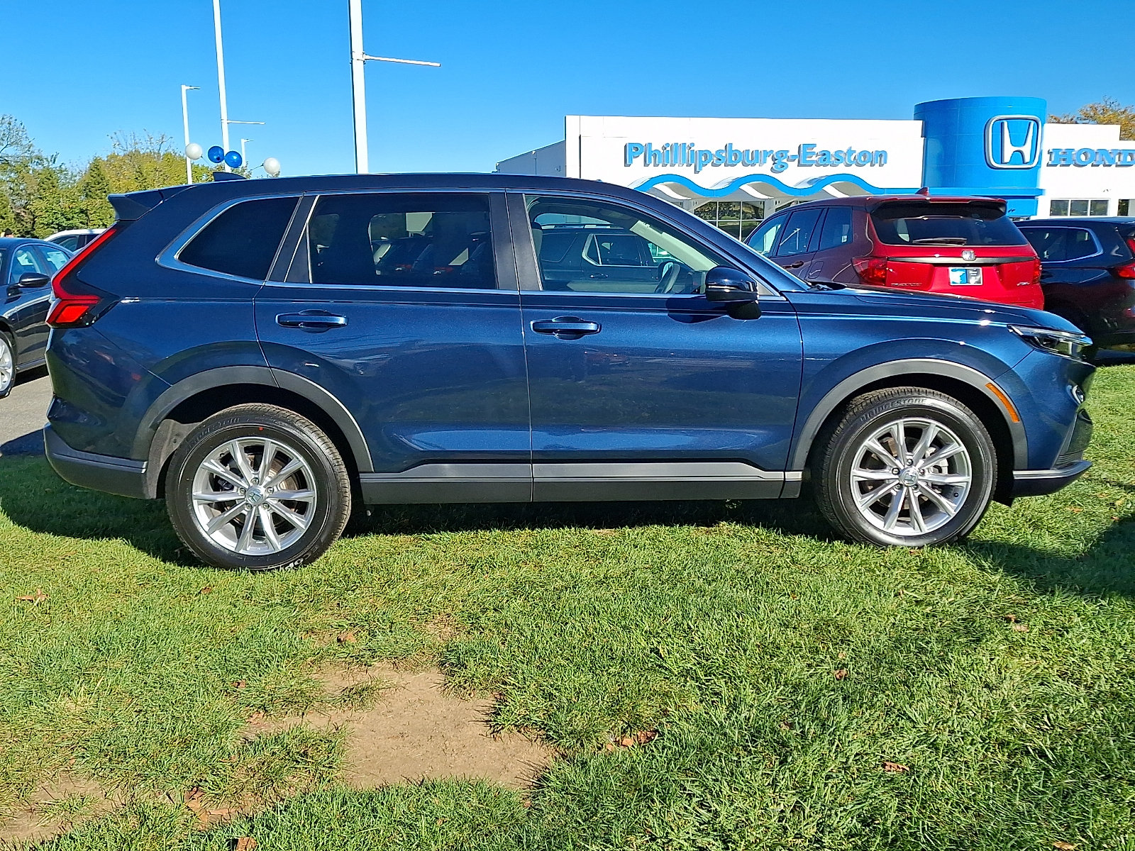 Used 2024 Honda CR-V EX image 7