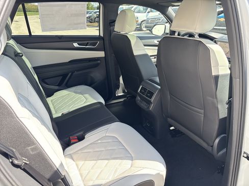 New 2026 Volkswagen Atlas Cross Sport SEL Premium R-Line image 26