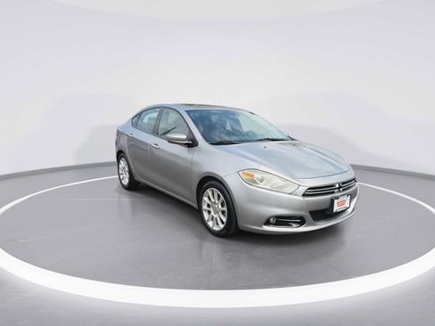 Used 2016 Dodge Dart Limited FWD image 2