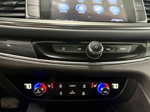 Used 2018 Buick Enclave Essence w/ Trailering Package image 15