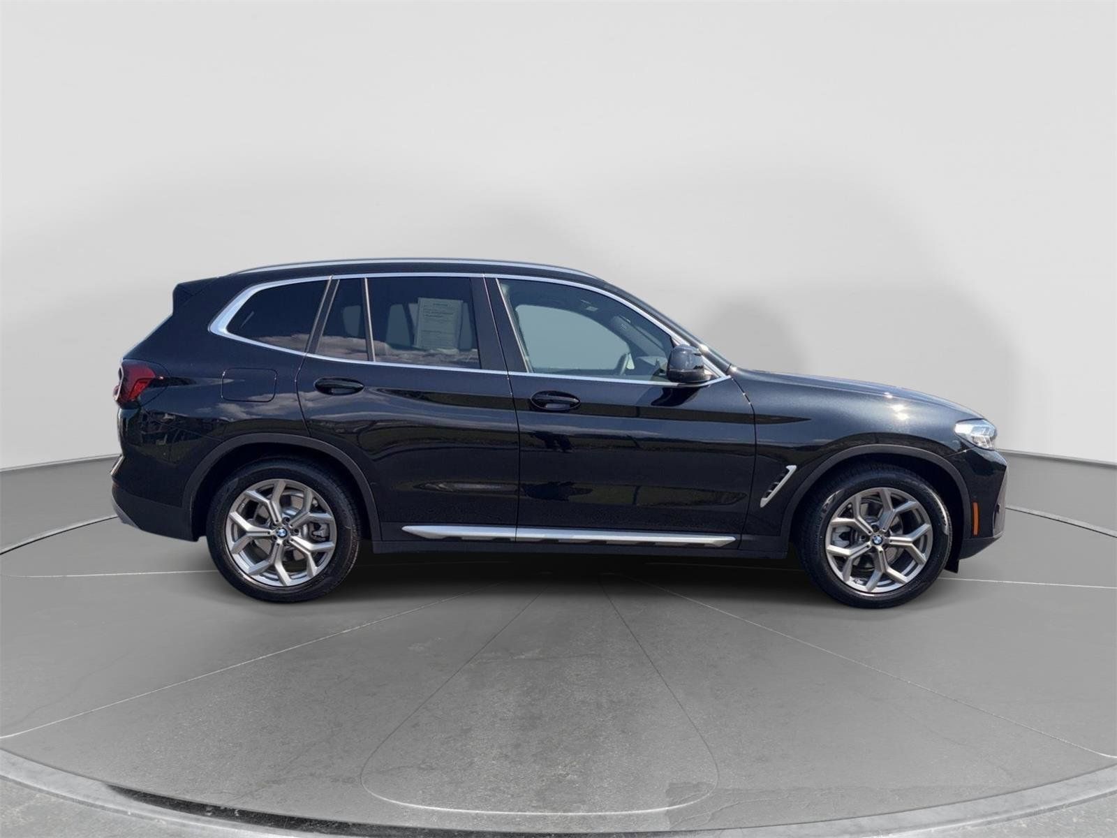 Used 2023 BMW X3 sDrive30i w/ Premium Package RWD image 6