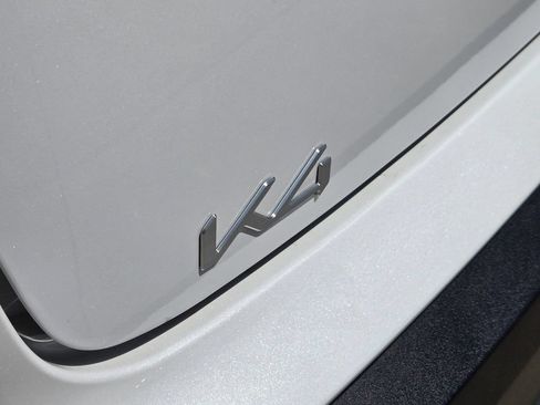 New 2026 Kia K4 FWD image 8