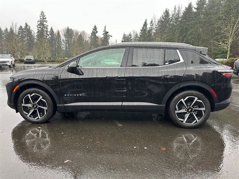 New 2026 Chevrolet Equinox EV LT image 2
