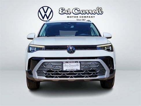 New 2025 Volkswagen Taos SE image 3