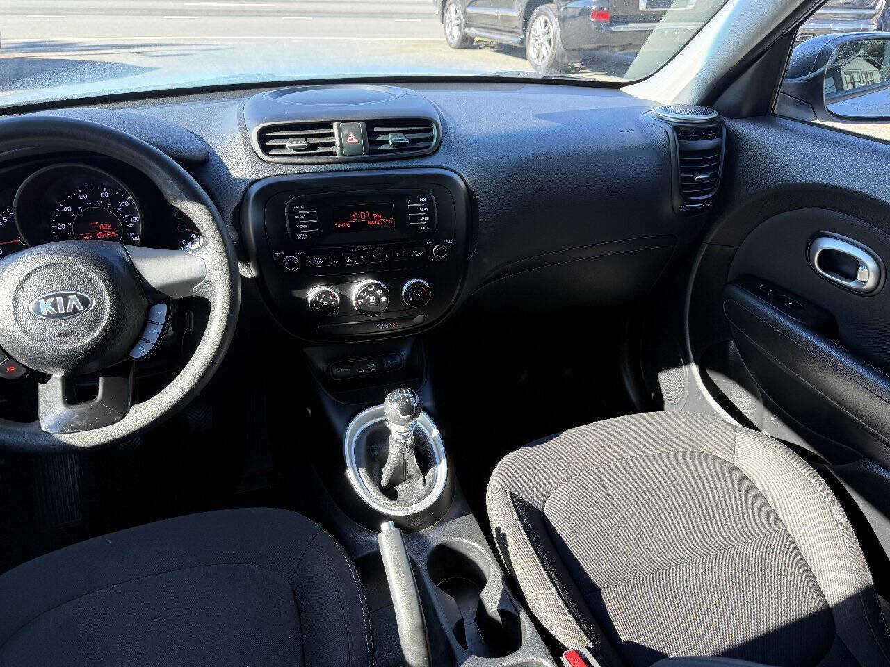 Used 2016 Kia Soul FWD image 19