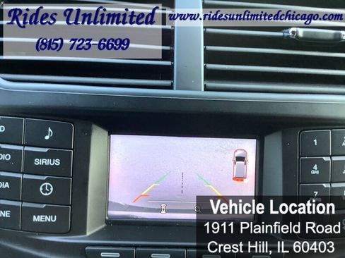 Used 2017 Ford Explorer XLT FWD image 10