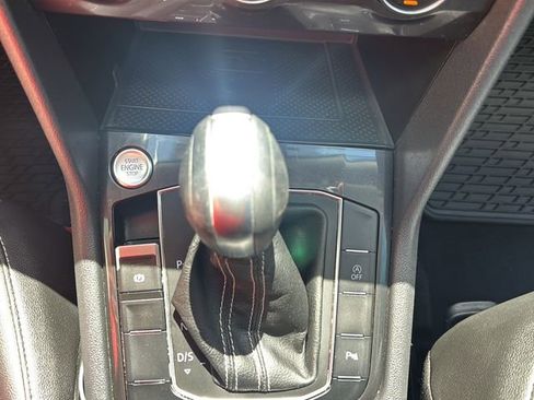 Used 2021 Volkswagen Tiguan SEL image 29