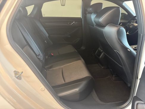Used 2022 Honda Accord Sport image 8