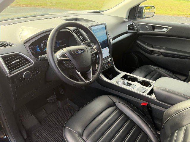 Used 2024 Ford Edge SEL w/ Convenience Package AWD/4WD image 11