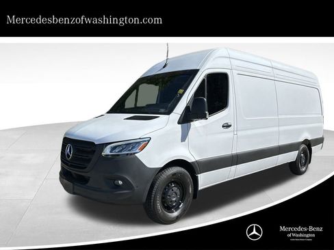 Used 2024 Mercedes-Benz Sprinter 2500 image 1