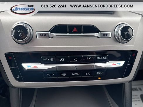 Used 2023 Ford Explorer XLT w/ Equipment Group 202A AWD/4WD image 24