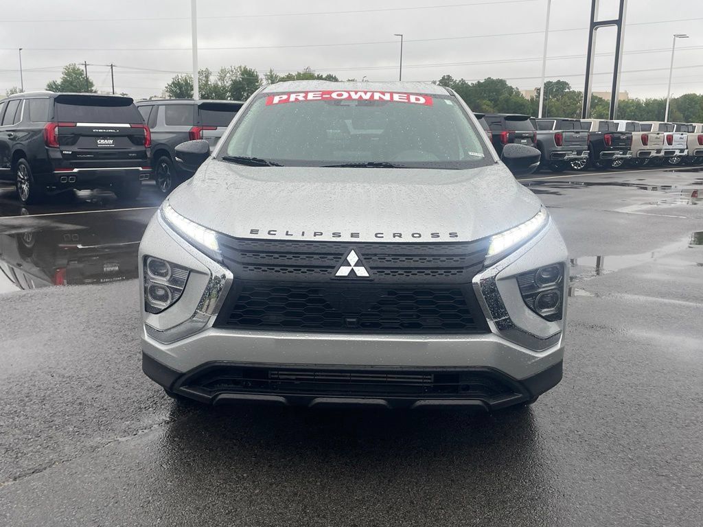Used 2025 Mitsubishi Eclipse Cross LE AWD/4WD image 2