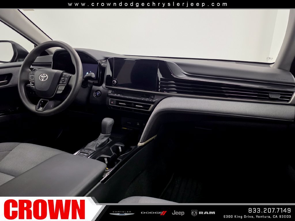 Used 2025 Toyota Camry LE FWD image 13