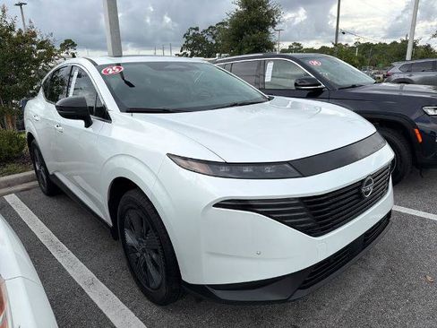 Certified 2025 Nissan Murano SL AWD/4WD image 2