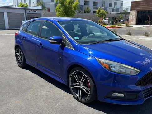 Used 2015 Ford Focus ST FWD image 7