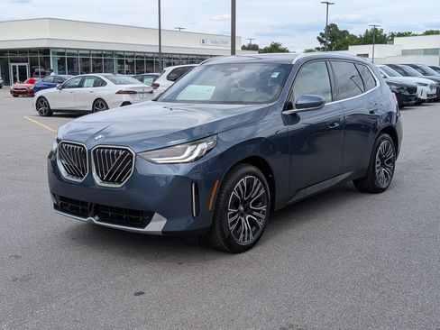 New 2026 BMW X3 xDrive30i w/ Premium Package AWD/4WD image 7