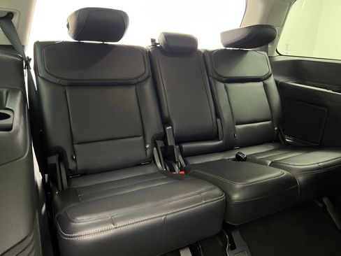 Used 2025 Ford Expedition Platinum AWD/4WD image 29