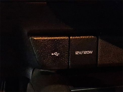 Certified 2024 Toyota Camry SE image 29