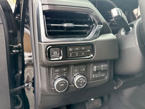 New 2026 GMC Yukon XL Elevation w/ Elevation Premium Package image 17