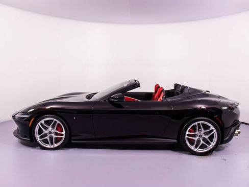 Certified 2024 Ferrari Roma Spider image 9