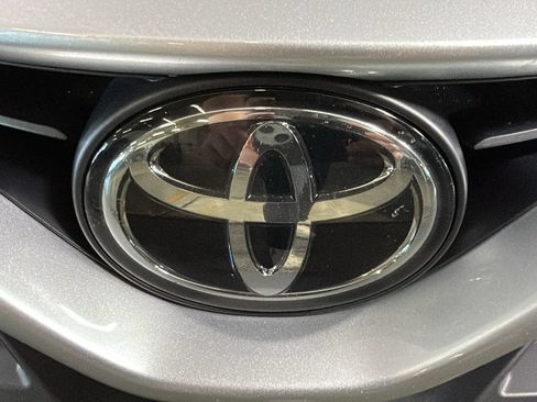 Used 2024 Toyota Camry SE FWD image 8