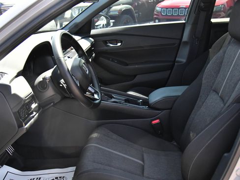 Used 2024 Honda Accord Sport image 17
