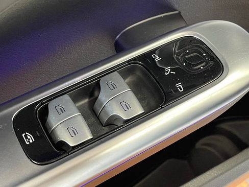 Used 2024 Mercedes-Benz C 43 AMG 4MATIC Sedan image 21