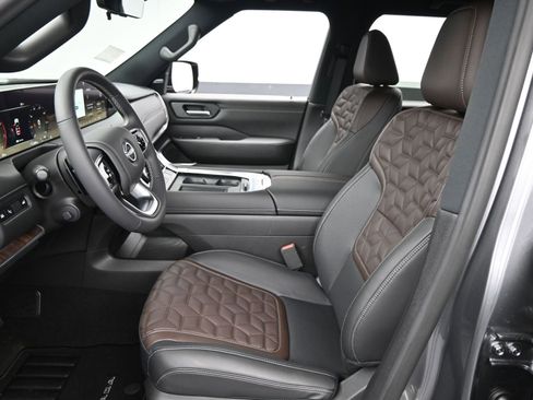 New 2026 Nissan Armada Platinum Reserve image 9