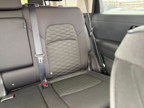 Used 2025 Nissan Pathfinder SV image 39