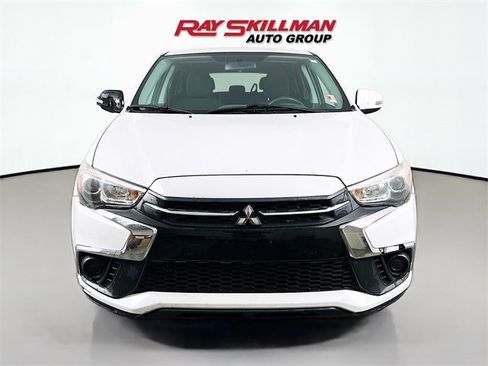 Used 2018 Mitsubishi Outlander Sport ES image 2