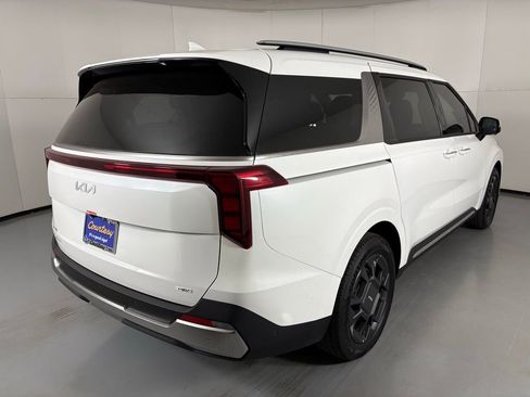 New 2026 Kia Carnival SX image 8