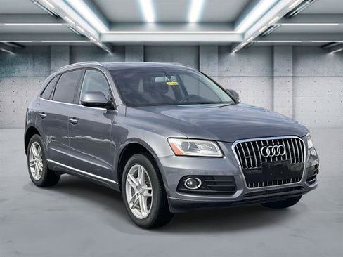 Used 2017 Audi Q5 2.0T Premium Plus w/ Technology Package image 25