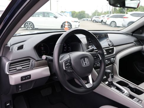 Used 2018 Honda Accord EX-L image 16