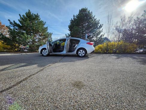 Used 2016 Kia Forte LX image 24