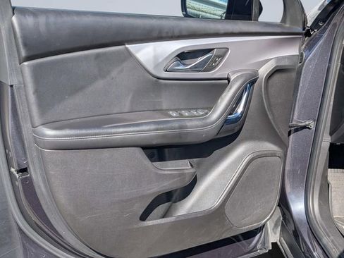 Used 2021 Chevrolet Blazer LT w/ LPO, Floor Liner Package FWD image 11