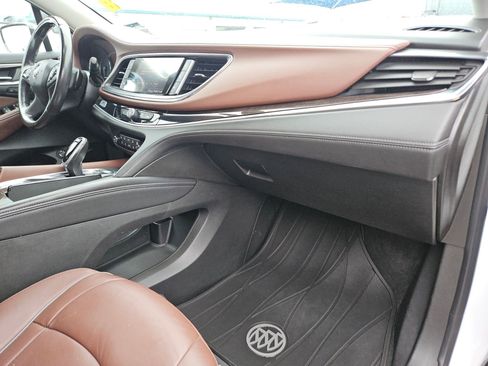 Certified 2021 Buick Enclave Avenir w/ Avenir Technology Package FWD image 27