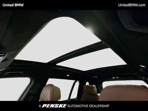 Used 2024 BMW X7 xDrive40i w/ Executive Package image 12