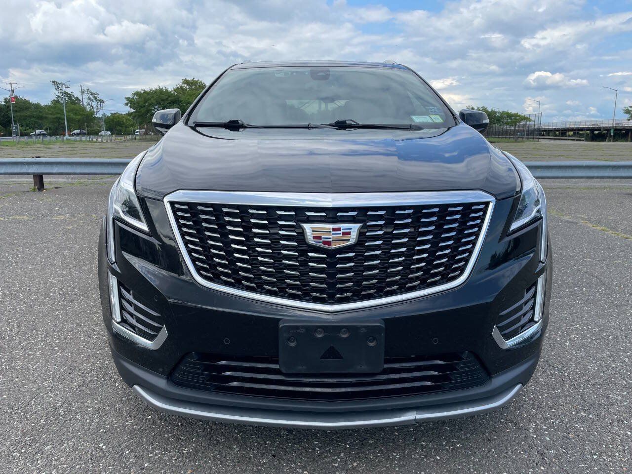 Used 2022 Cadillac XT5 Premium Luxury AWD/4WD image 4