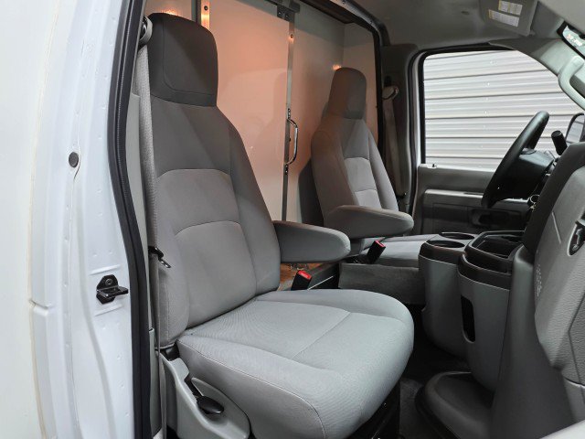 Used 2023 Ford E-450 and Econoline 450 Super Duty w/ Power Windows & Locks Group RWD image 18