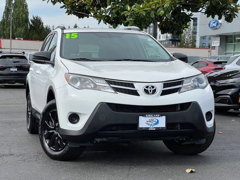Used 2015 Toyota RAV4 LE AWD/4WD image 1