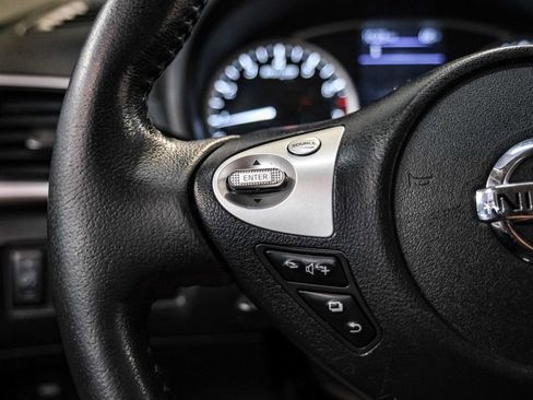 Used 2019 Nissan Sentra SV FWD image 18