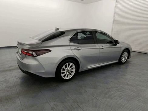 Used 2023 Toyota Camry LE image 8