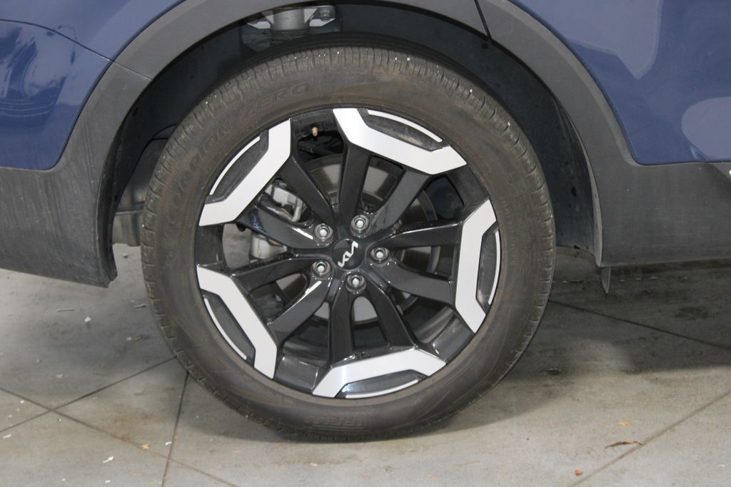 Used 2024 Kia Telluride EX FWD image 12