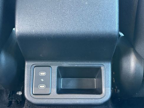 Used 2025 Kia K4 LXS image 23