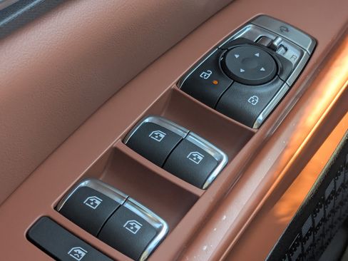 New 2026 Kia Carnival SX FWD image 36